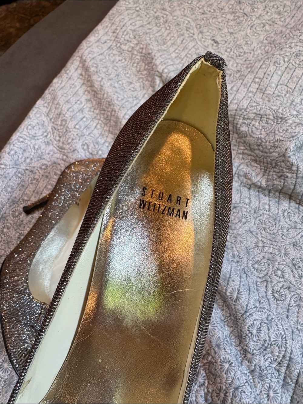 Stuart Weitzman Women’s Bronze Pyrite Nocturn Bowover Open Toe Pump Size 8 - Picture 8 of 11